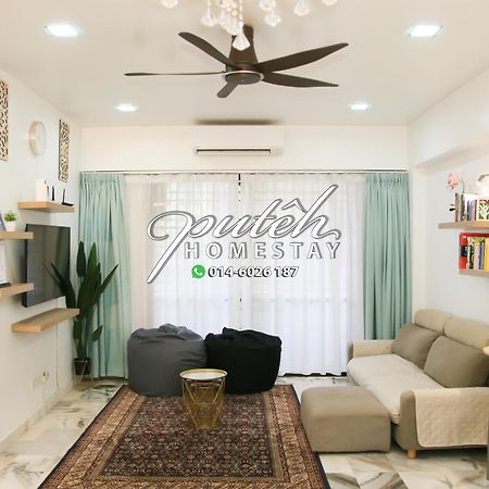Puteh Homestay Σαχ Αλάμ Εξωτερικό φωτογραφία