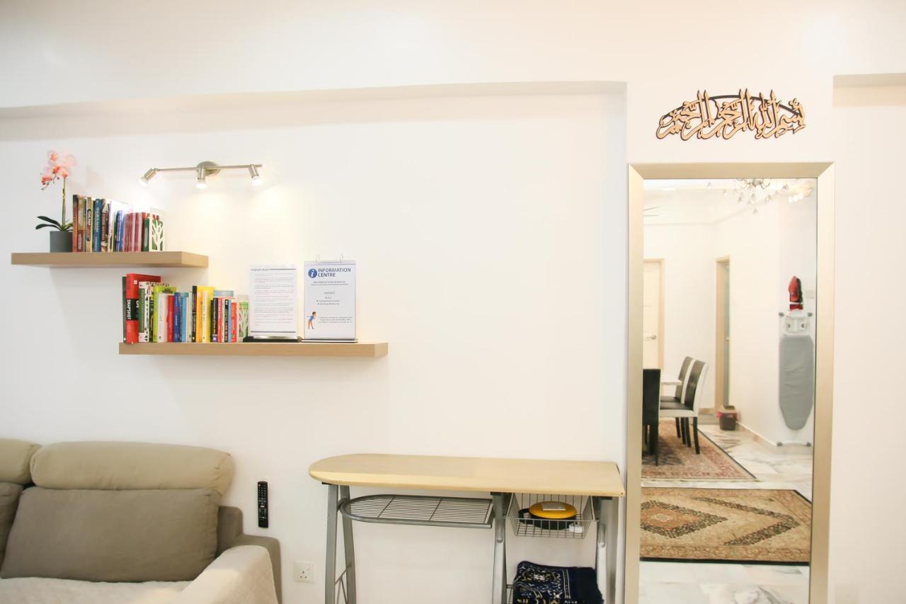 Puteh Homestay Σαχ Αλάμ Εξωτερικό φωτογραφία