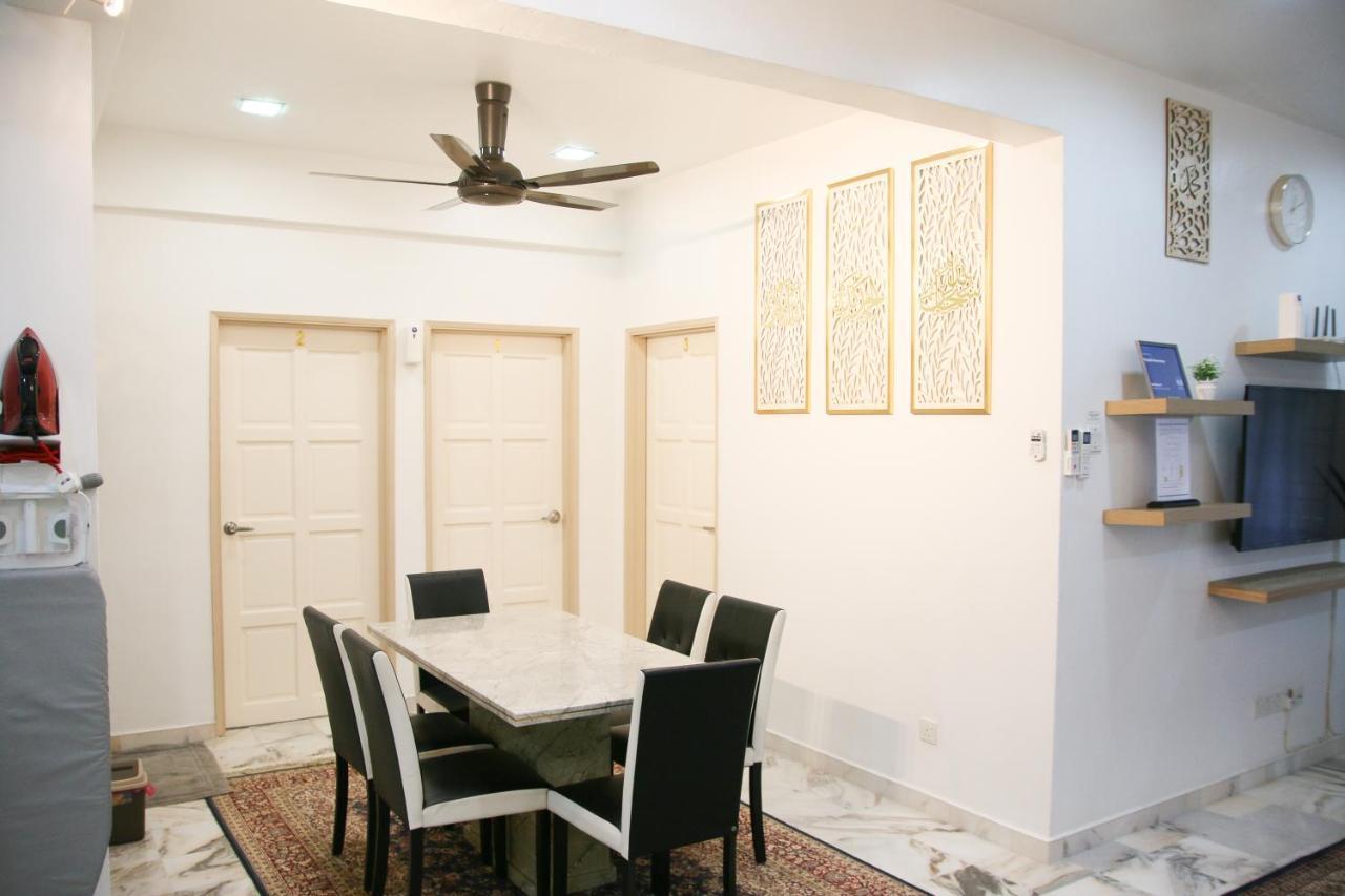 Puteh Homestay Σαχ Αλάμ Εξωτερικό φωτογραφία